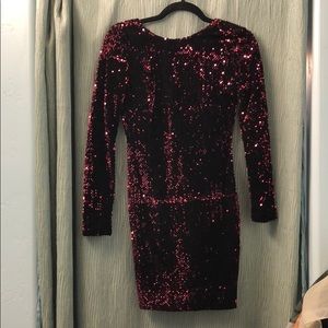 Sequin velvet dress maroon